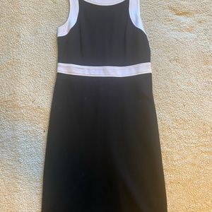 Sleeveless dress